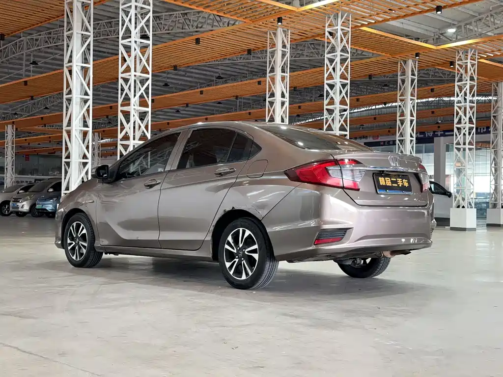 Honda Greiz 2016 — фото 3