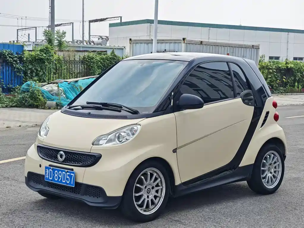 smart fortwo 2013 — фото 2