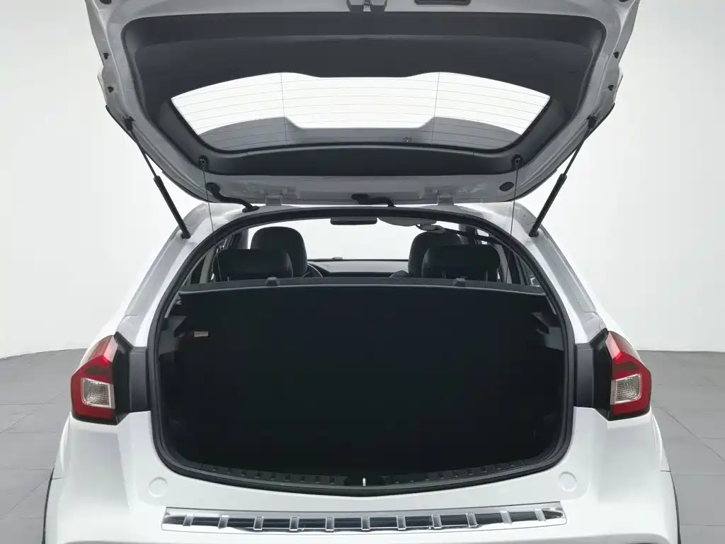 Geely Vision X3 2018 — фото 16
