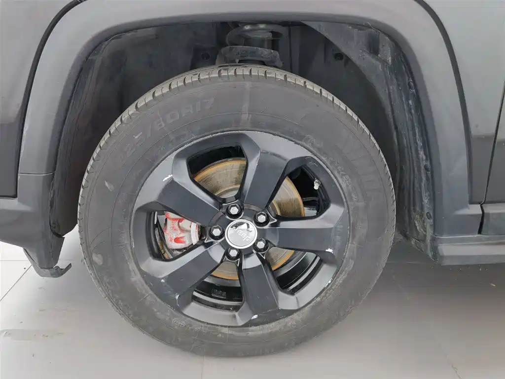 Jeep Compass 2019 — фото 17