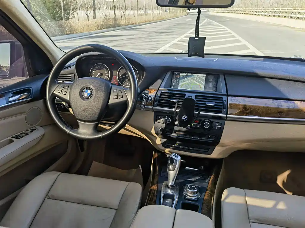 BMW X5 2012 — фото 10