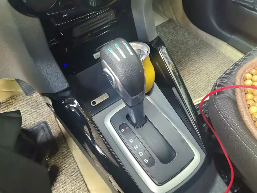 Ford EcoSport 2015 — фото 7