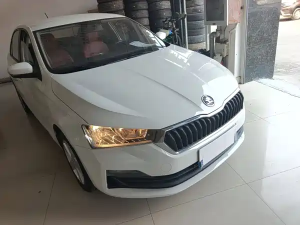 Skoda Rapid 2021