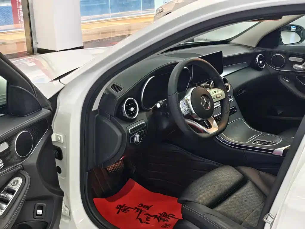 Mercedes-Benz C-Class 2020 — фото 4