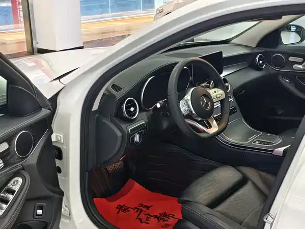 Mercedes-Benz C-Class 2020