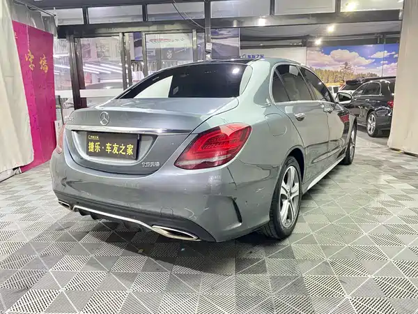 Mercedes-Benz C-Class 2019
