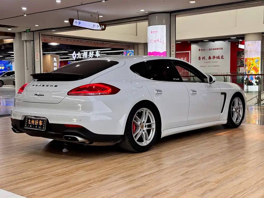 Porsche Panamera 2017 — фото 9
