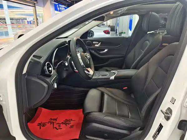 Mercedes-Benz C-Class 2020