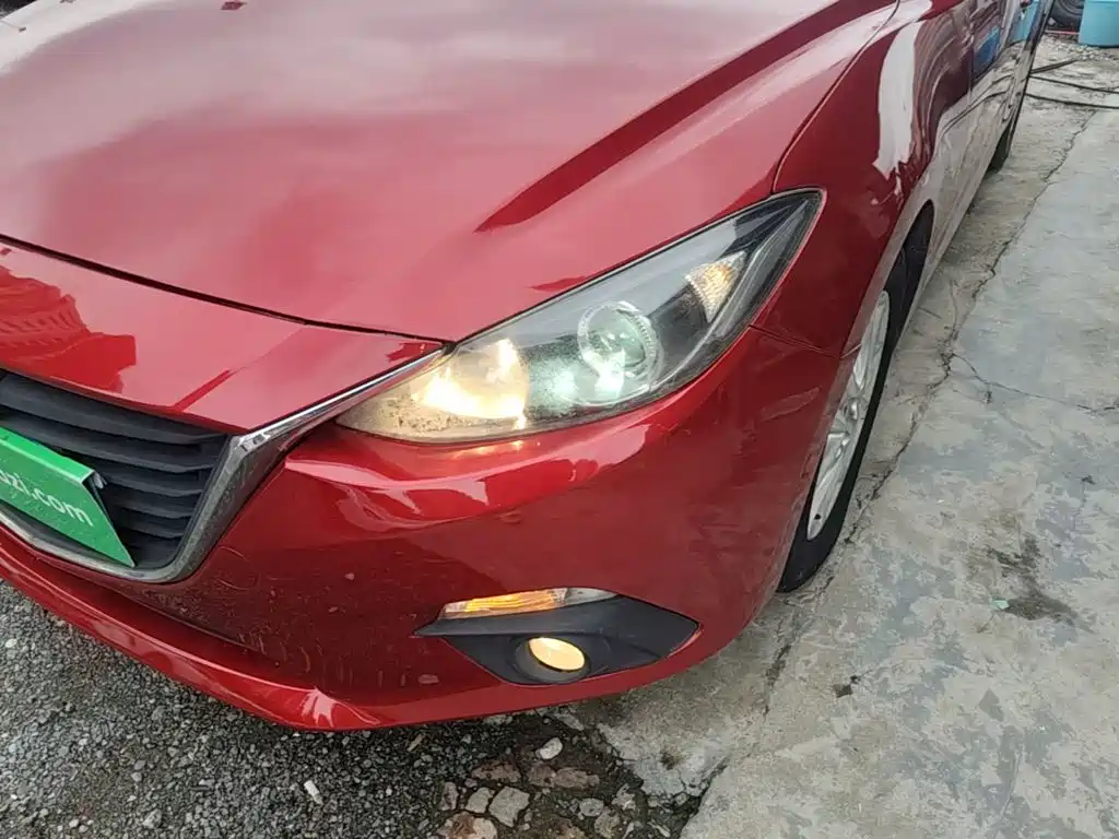 Mazda 3 Axela 2016 — фото 24