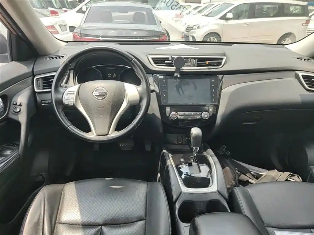 Nissan X-Trail 2015 — фото 10