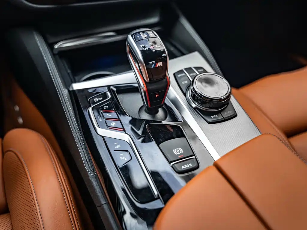 BMW M5 2019 — фото 16