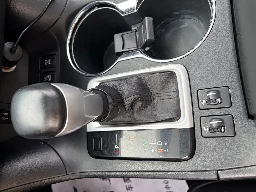 Toyota Highlander 2017 — фото 16