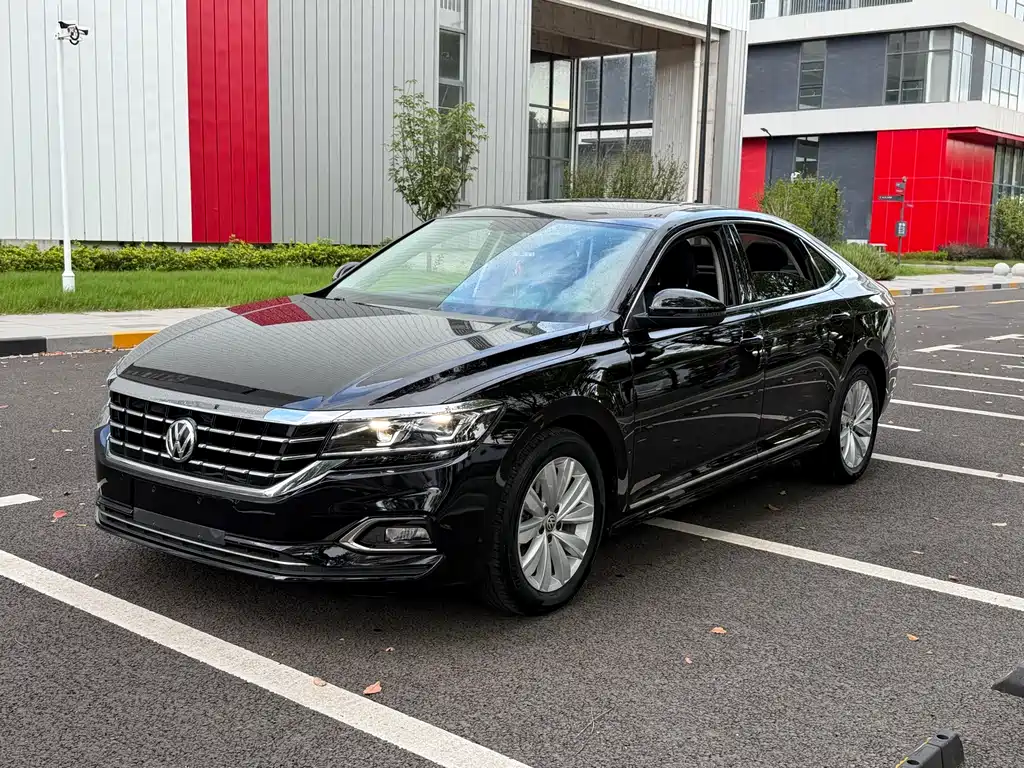 Volkswagen Passat 2020 — фото 1