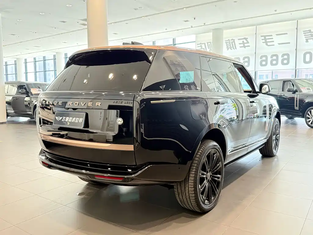 Land Rover Range Rover 2025 — фото 27
