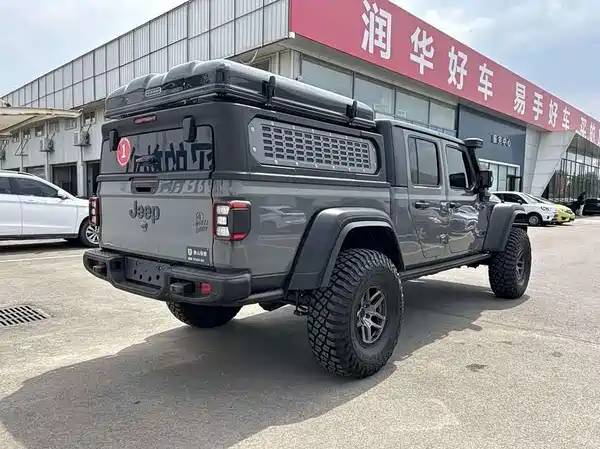 Jeep Gladiator 2025