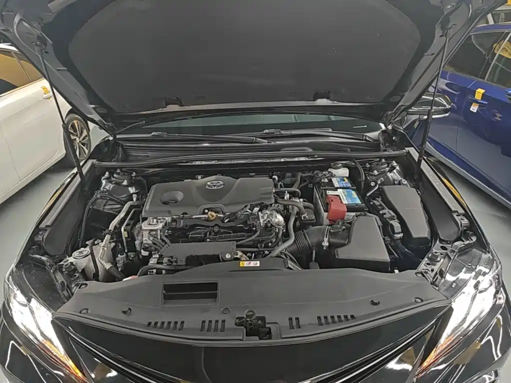 Toyota Camry 2022 — фото 20