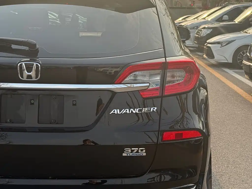 Honda Avancier 2018 — фото 19