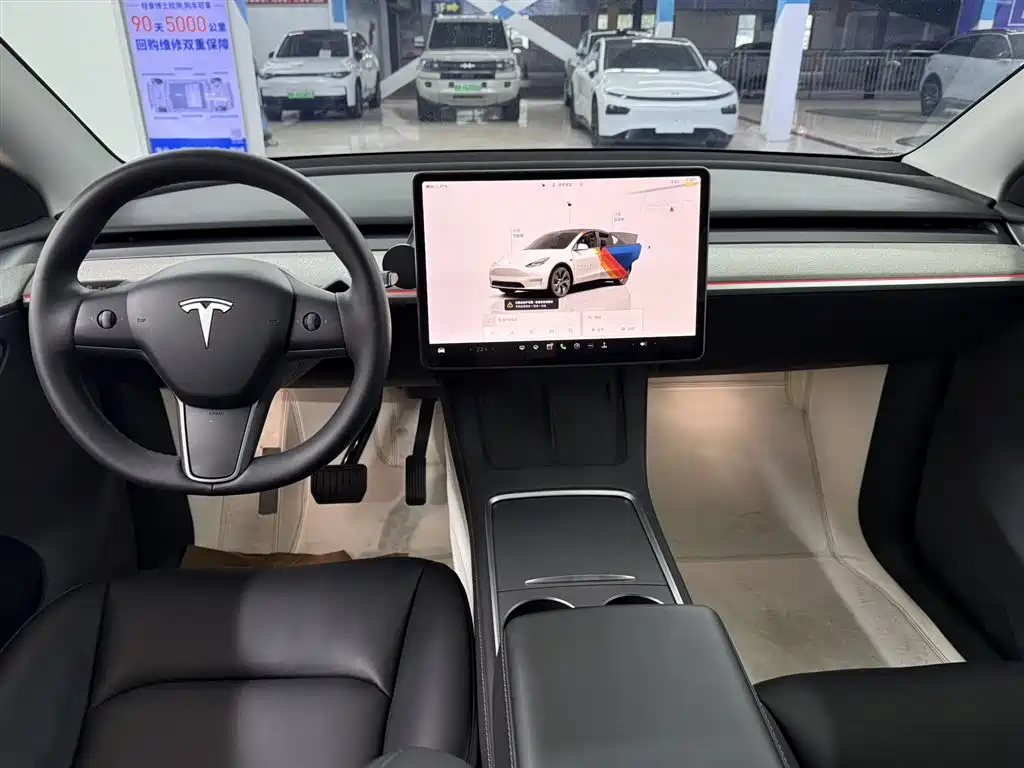 Tesla Model Y 2023 — фото 10