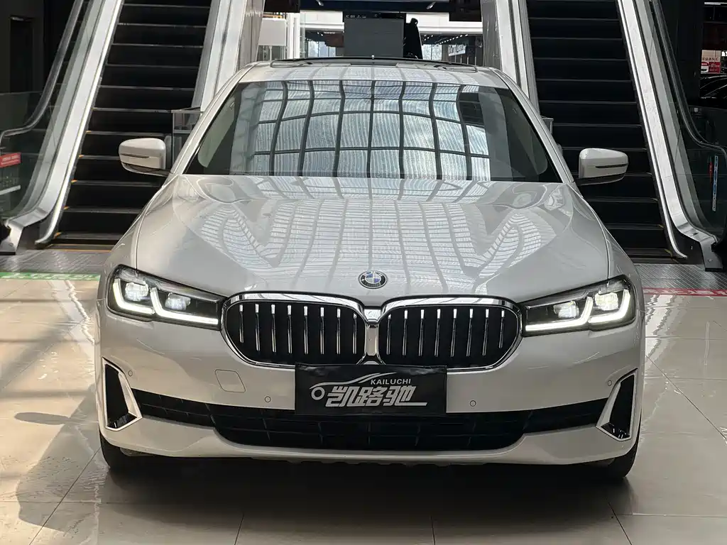 BMW 5 Series 2021