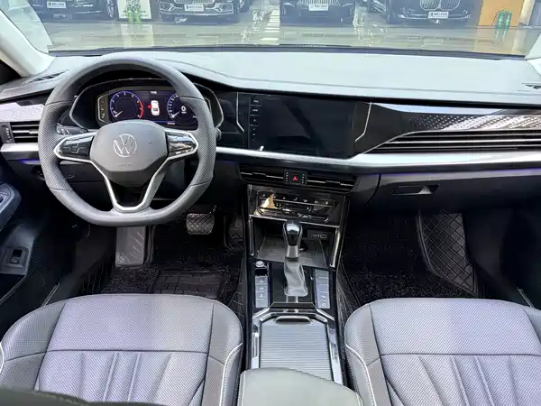 Volkswagen Passat 2024
