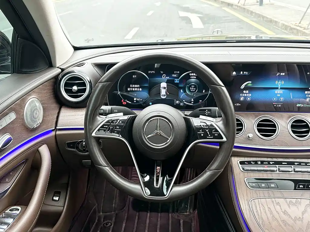 Mercedes-Benz E-Class 2022 — фото 14