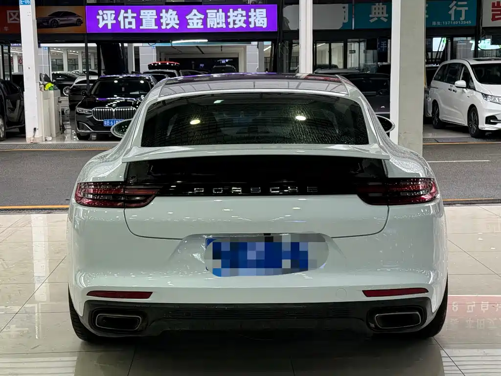 Porsche Panamera 2018 — фото 5