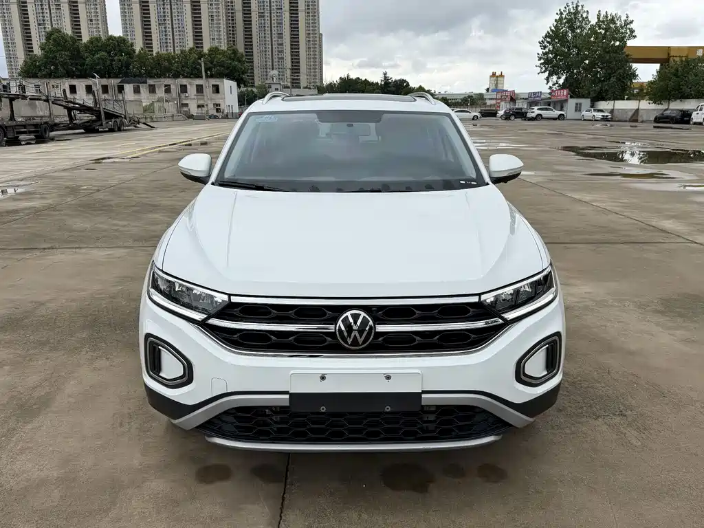 Volkswagen T-Roc 2023