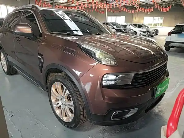 Lynk & Co 01 2018