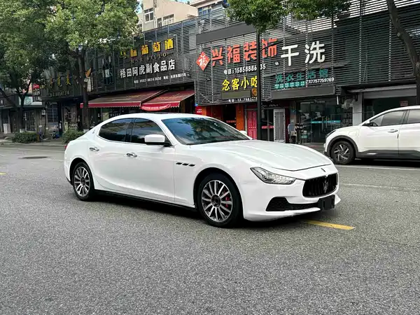 Maserati Ghibli 2015