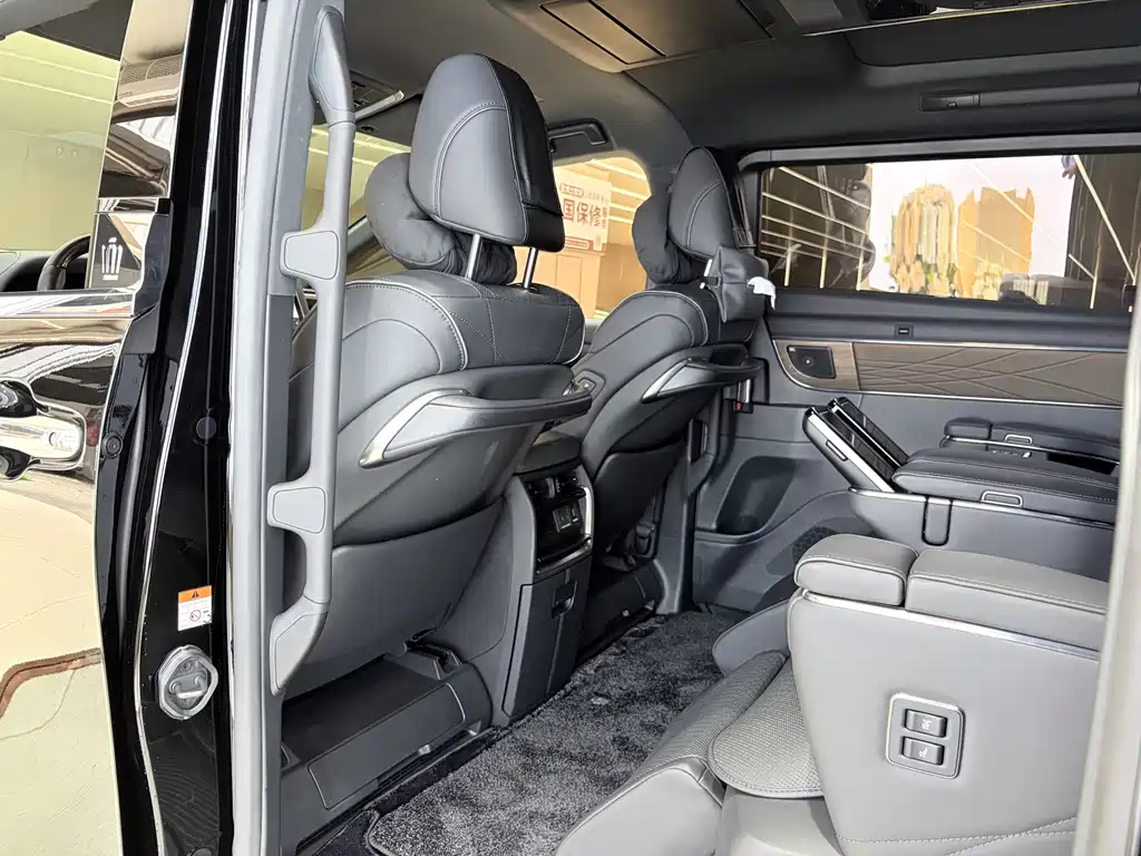 Toyota Vellfire 2025 — фото 21