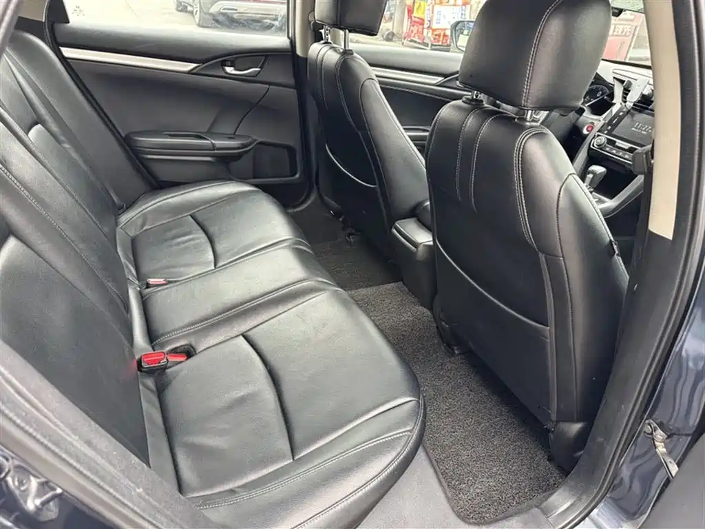 Honda Civic 2020 — фото 14