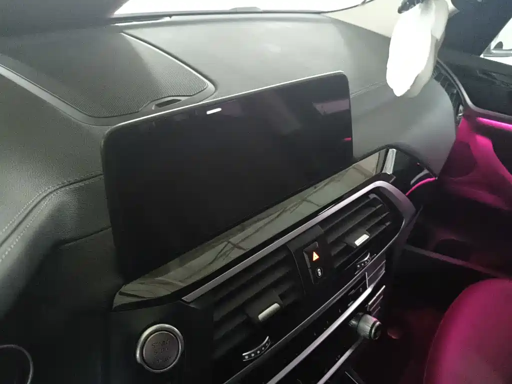 BMW X3 2018 — фото 11