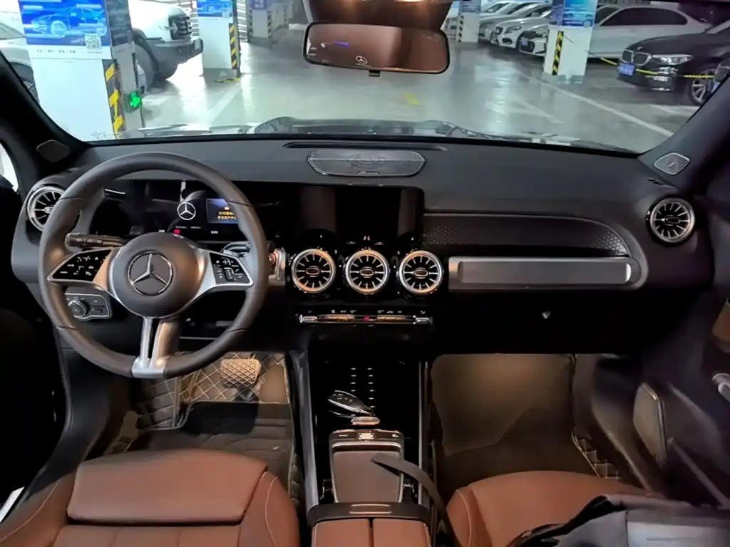 Mercedes-Benz GLB 2025 — фото 10