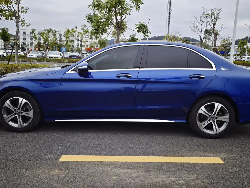 Mercedes-Benz C-Class 2019 — фото 3