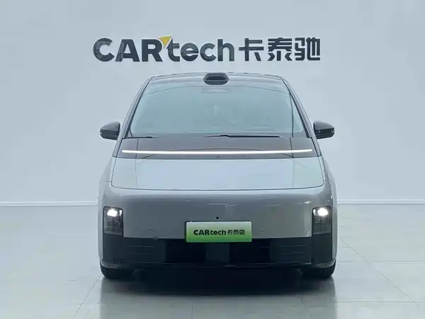 Li Auto MEGA 2025