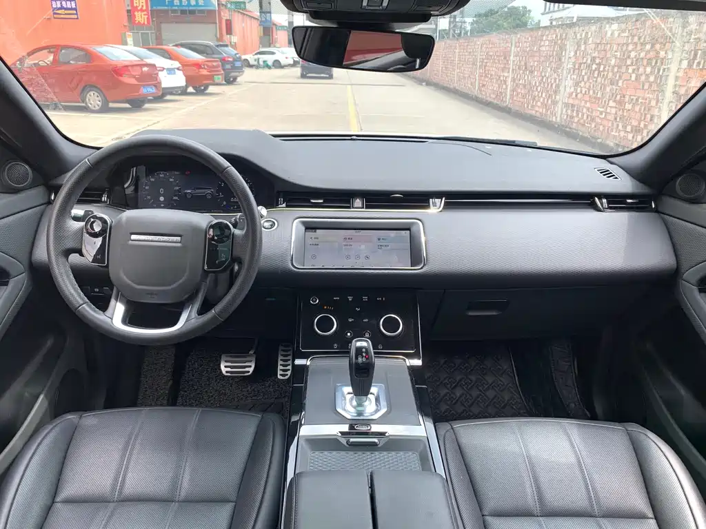 Land Rover Evoque 2020 — фото 6