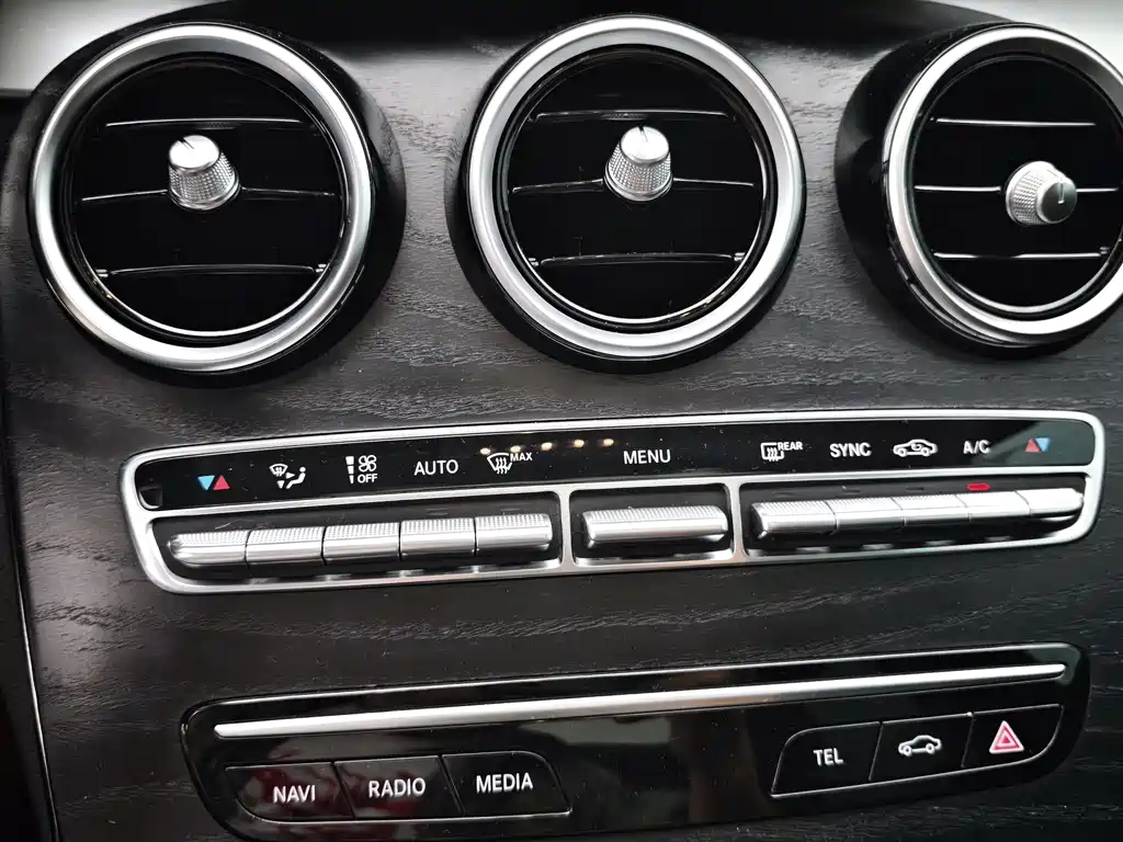 Mercedes-Benz C-Class 2019 — фото 26