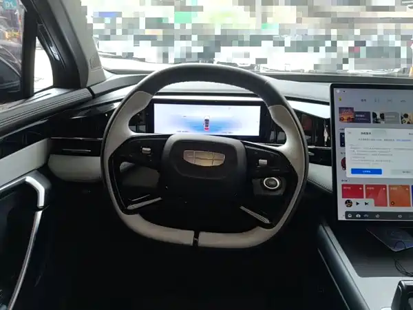 Geely Boyue L 2024