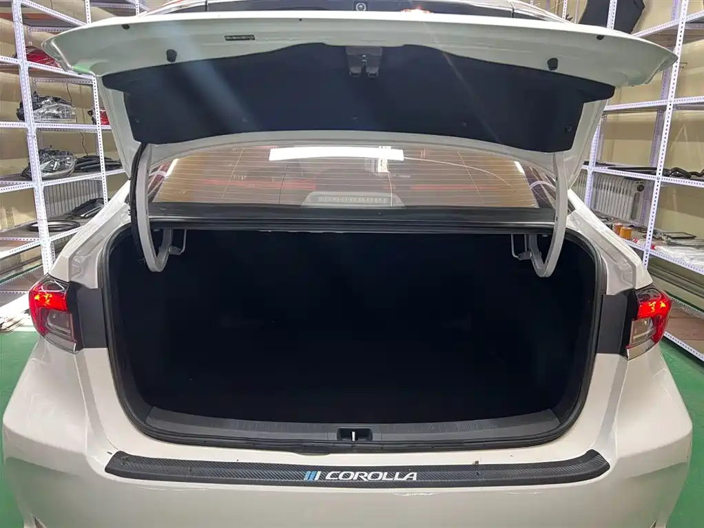 Toyota Corolla 2021 — фото 17
