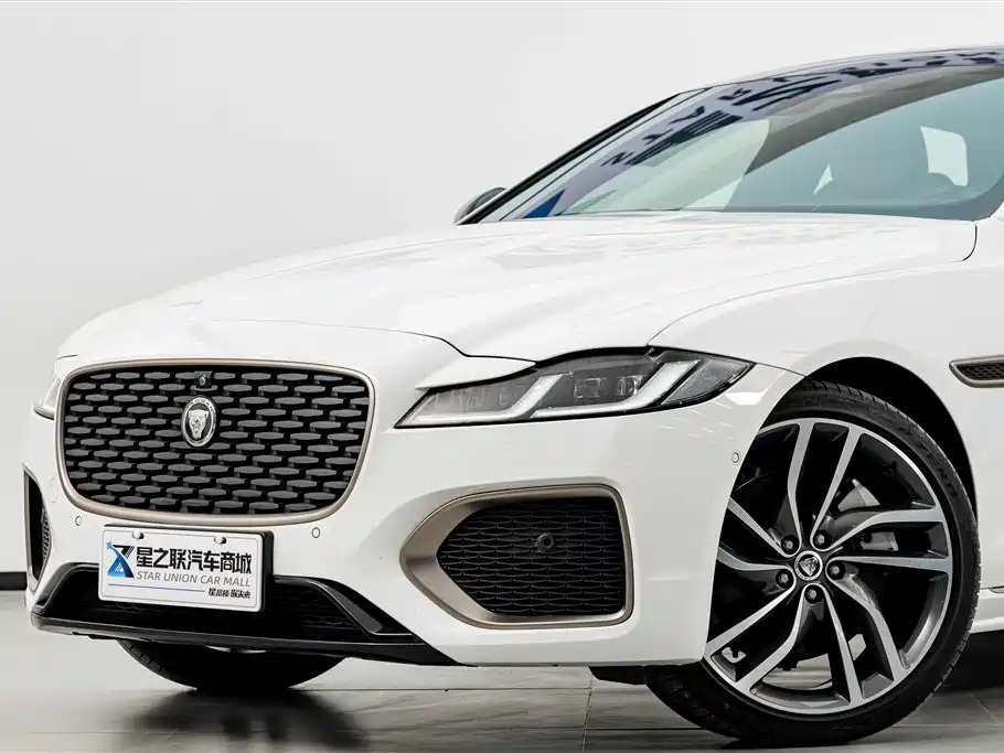 Jaguar XFL 2024 — фото 3