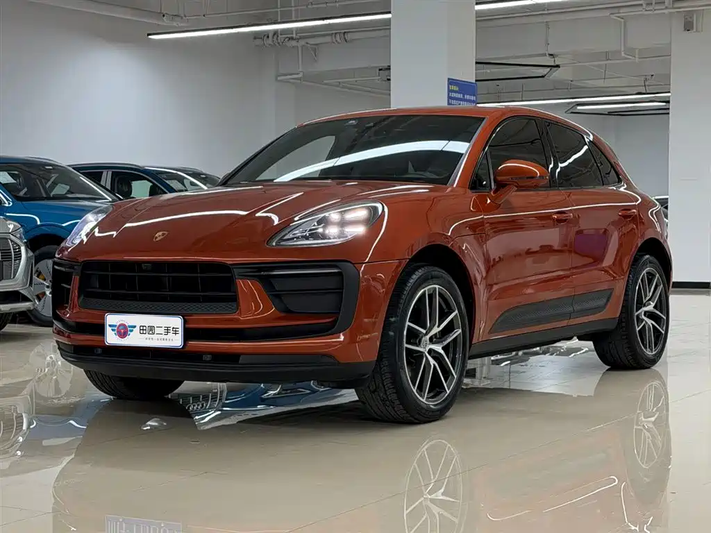Porsche Macan 2022 — фото 1
