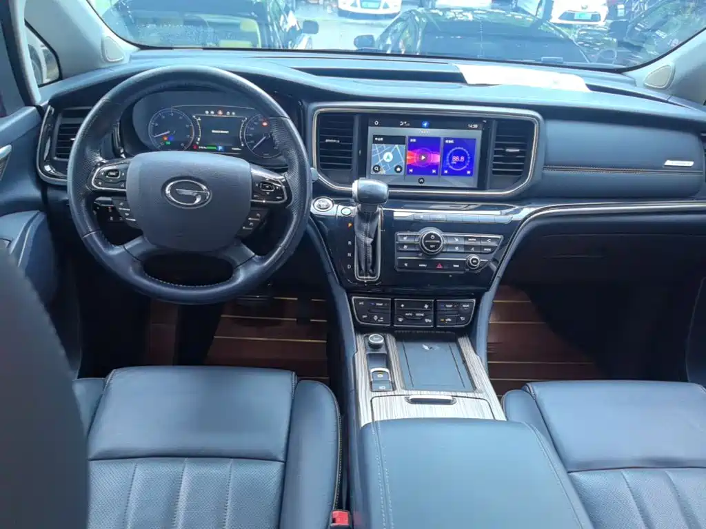 GAC Trumpchi M8 2020 — фото 10