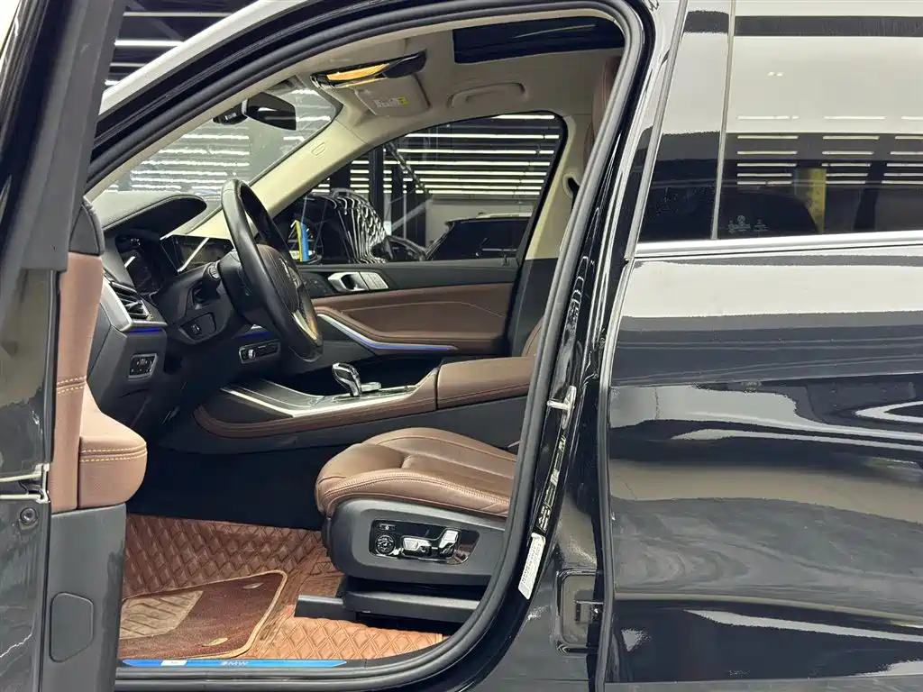 BMW X7 2022 — фото 6