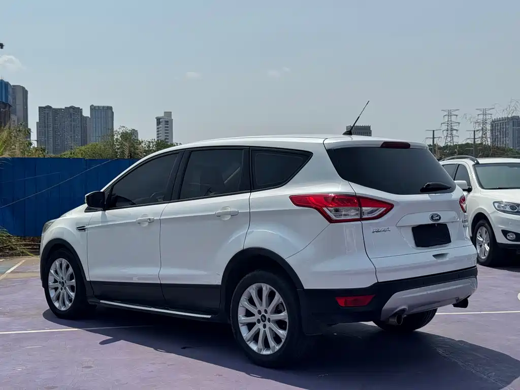 Ford Kuga 2016 — фото 7