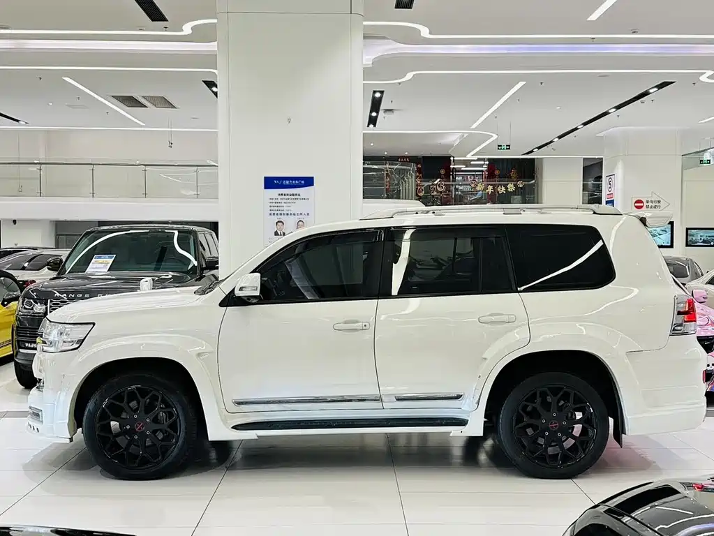 Toyota Land Cruiser 2016 — фото 4