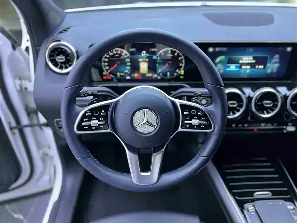 Mercedes-Benz GLA 2022