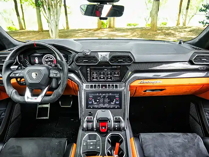 Lamborghini Urus 2019 — фото 7