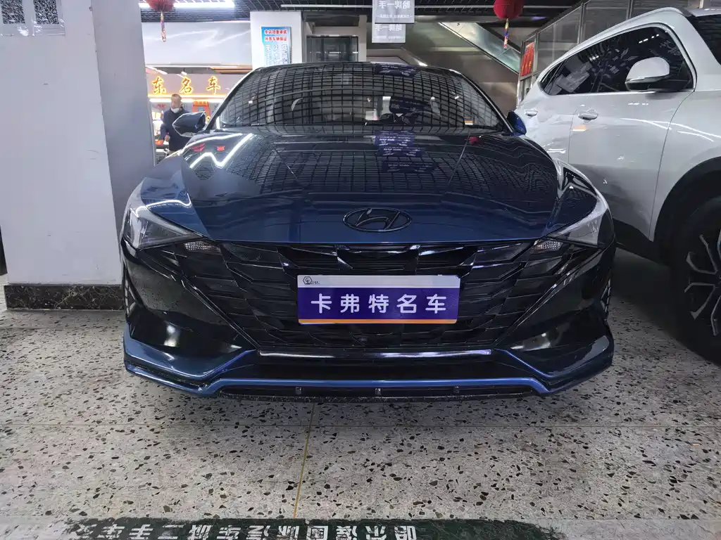 Hyundai Elantra 2022 — фото 2