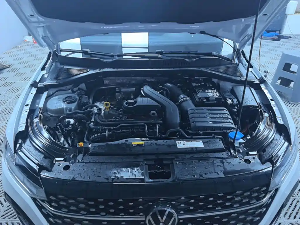 Volkswagen Lavida 2024 — фото 20