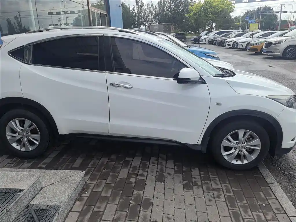 Honda Vezel 2017 — фото 4